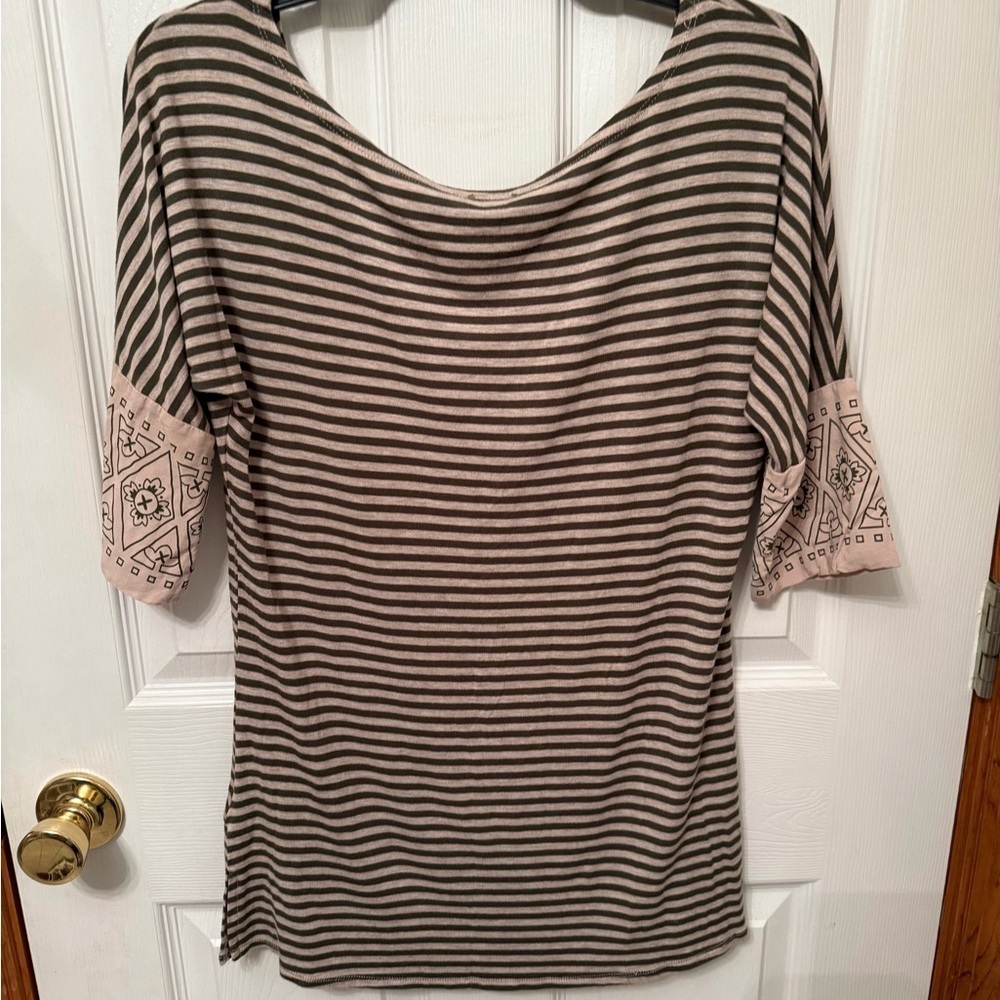 Hannah Soft Striped Top with Patterned Sleeves